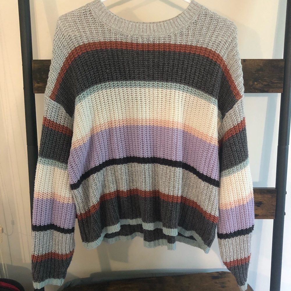 American Eagle Sweater